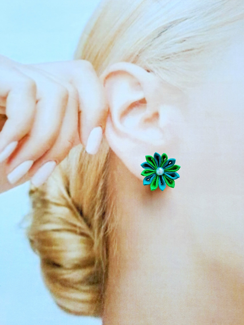 迷你日式小和菊耳夾耳環(可轉耳釘)-深淺綠色間色